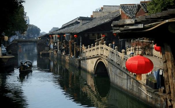 阿诺德:最想和亨利一起踢球 想拥有福登的左脚